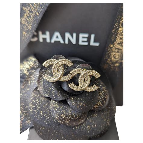 Chanel CC A21V Timeless Crystal Golden Hardware Logo .